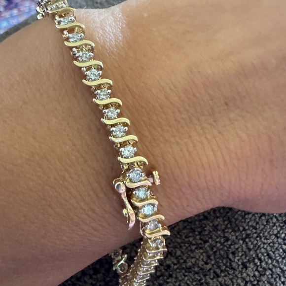 Stunning 5.88 CT Natural Diamonds on 14K Tennis Bracelet, 7.5” 11.5 grams - Picture 7 of 15